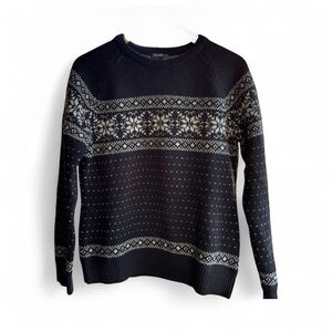 Elegant Navy Snowflake Crew Neck Sweater